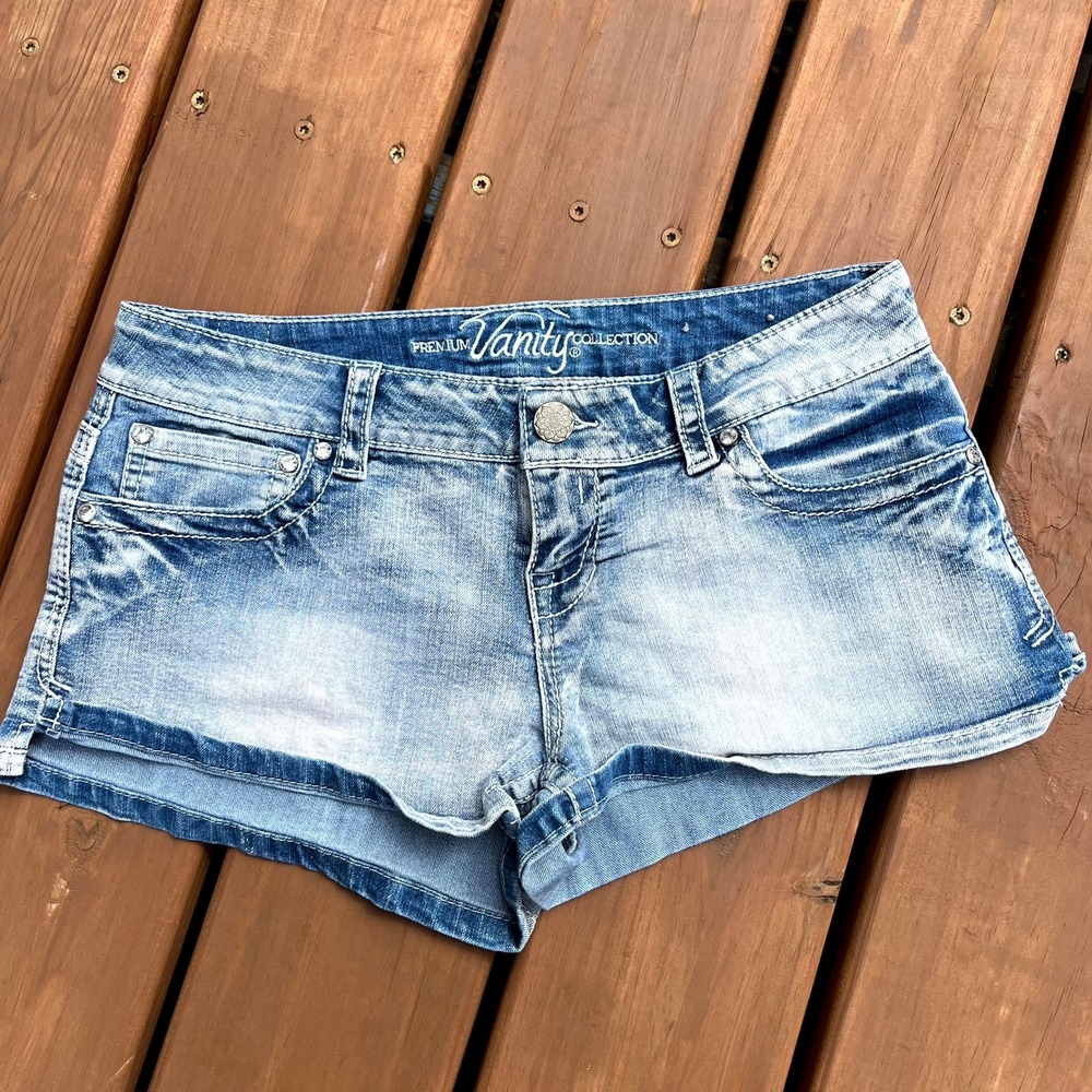 Y2K Vanity Jean Shorts Light Wash Stretch Denim Rhinestone Embellished Women 28